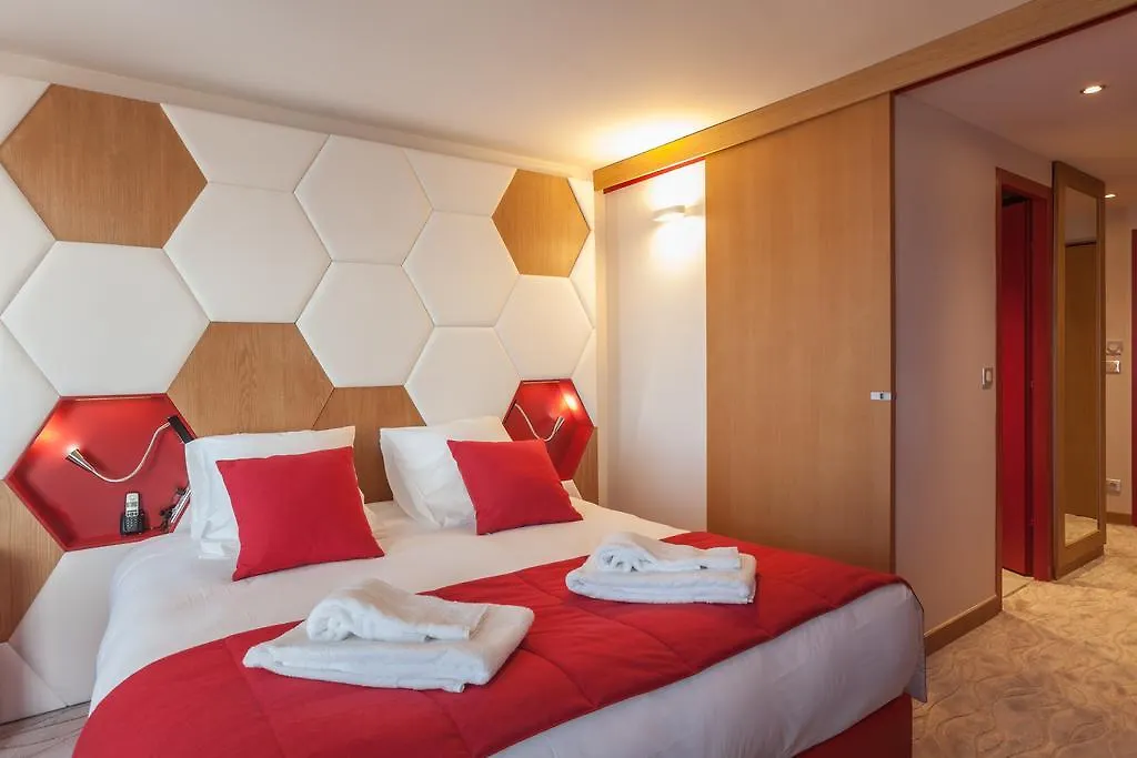 Royal Ours Blanc Boutique Hotel & Spa Alpe d'Huez 4*,
