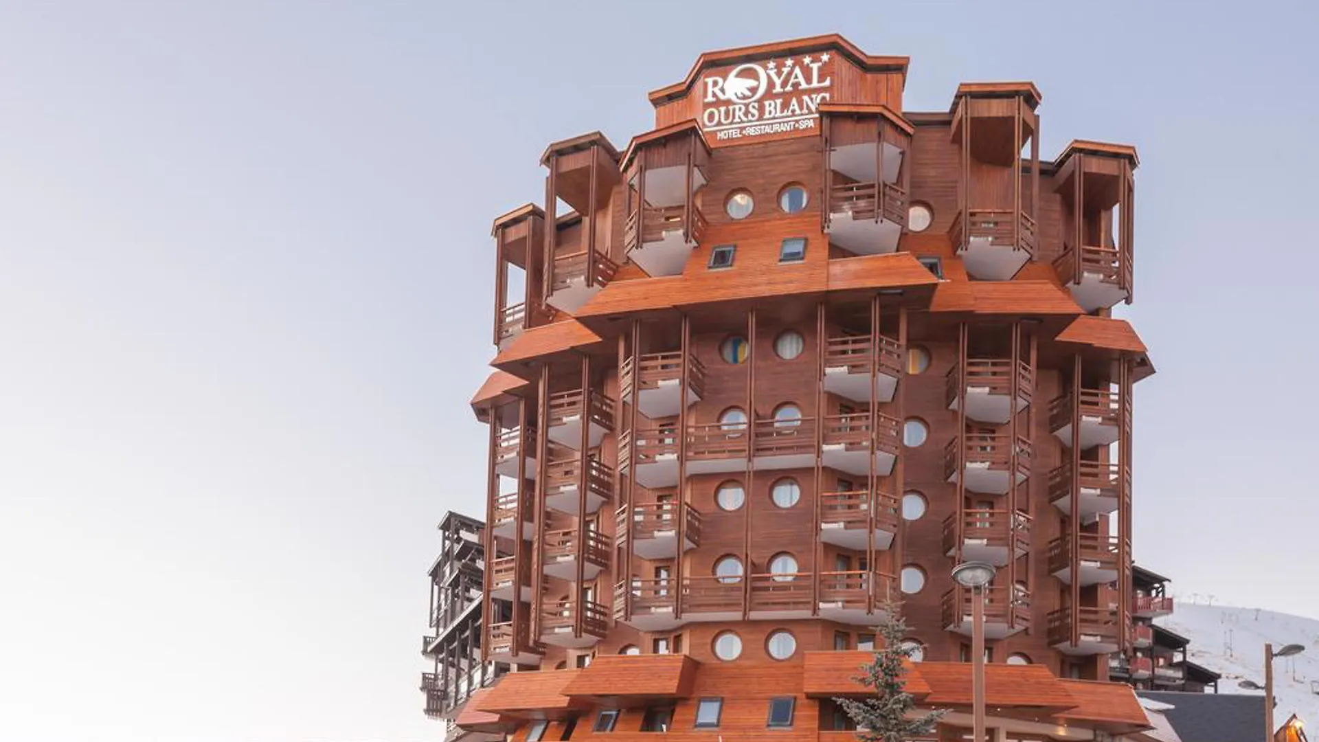 Royal Ours Blanc Boutique Hotel & Spa Alpe d'Huez 4*,  France