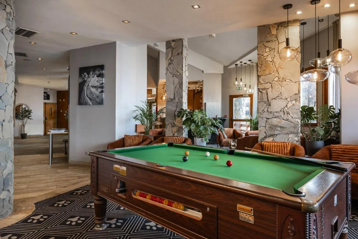 Royal Ours Blanc Boutique Hotel & Spa Alpe d'Huez 4*,