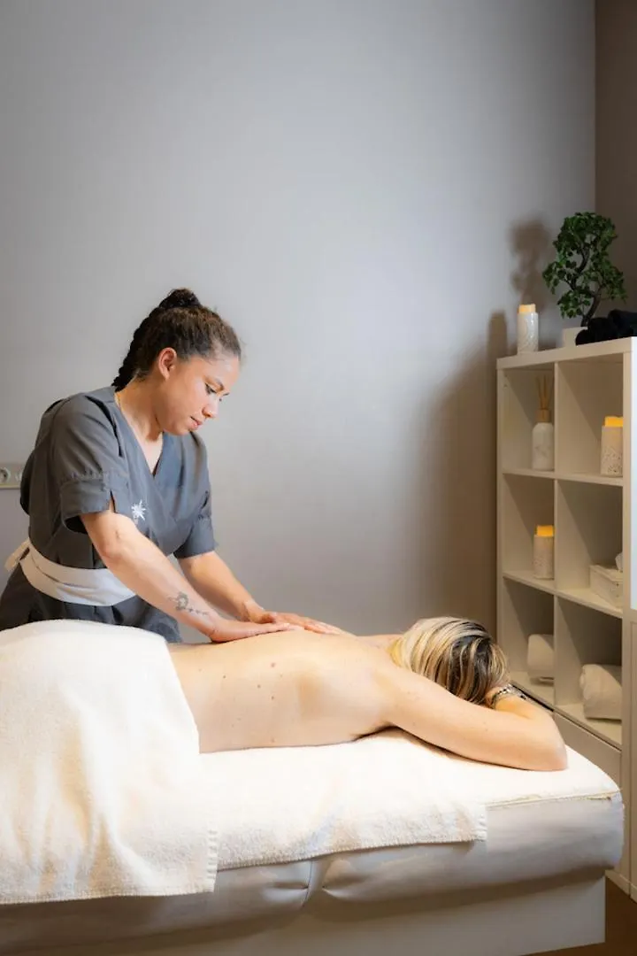 Royal Ours Blanc Boutique Hotel & Spa Alpe d'Huez 4*,  Francia