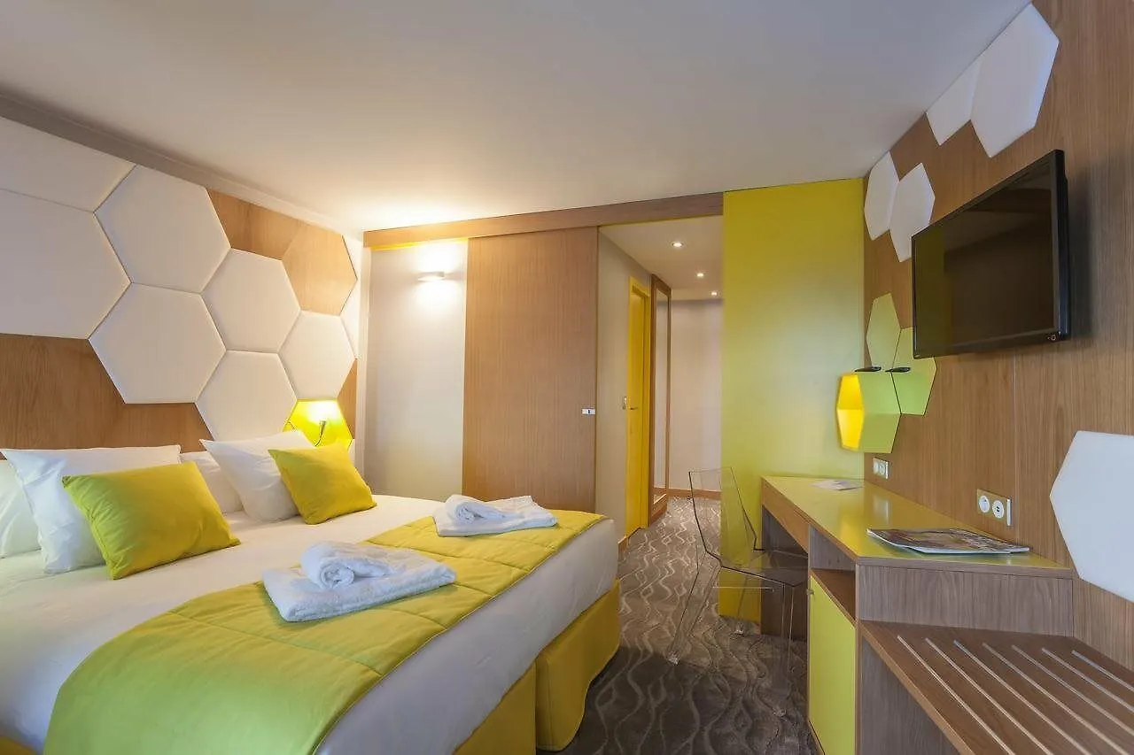 Royal Ours Blanc Boutique Hotel & Spa Alpe d'Huez 4*,